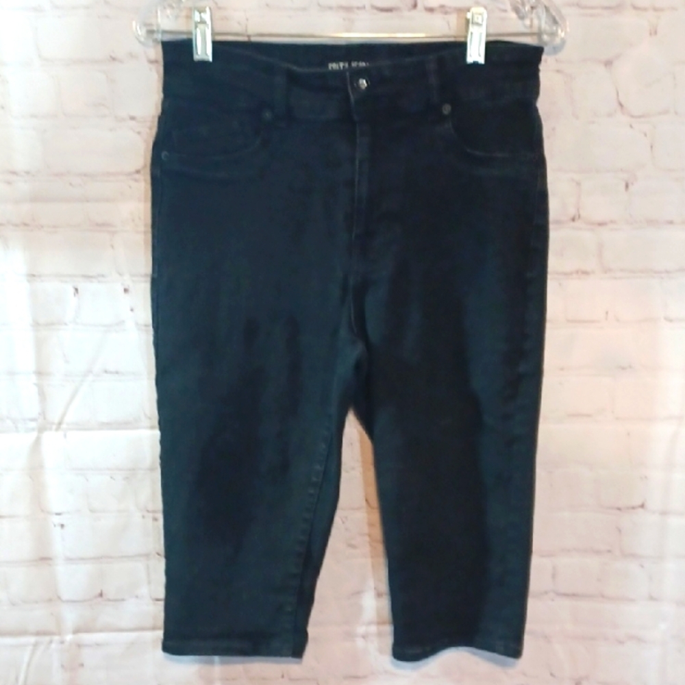 Faith Jeans  Black Denim Capri Pants 10